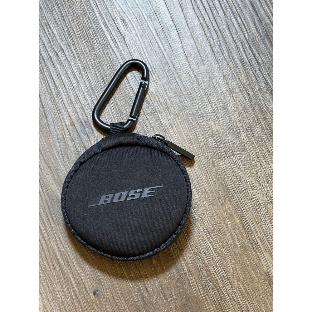 SoundSport Wireless Headphones Carry Case With Carbine Hook‎